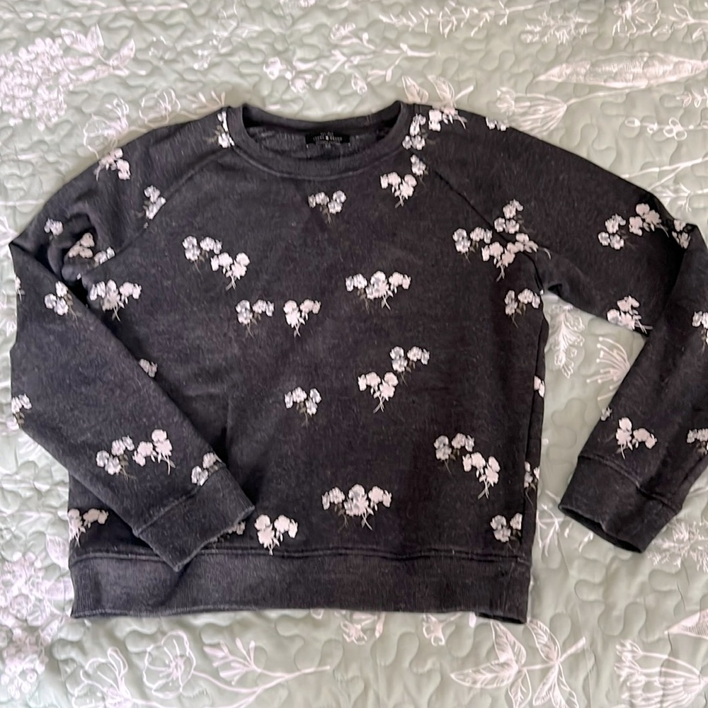 Women’s Lucky Brand Sweatshirt